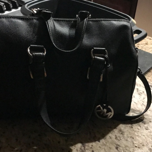 Michael Kors Black Leather Handbag - Picture 2 of 8